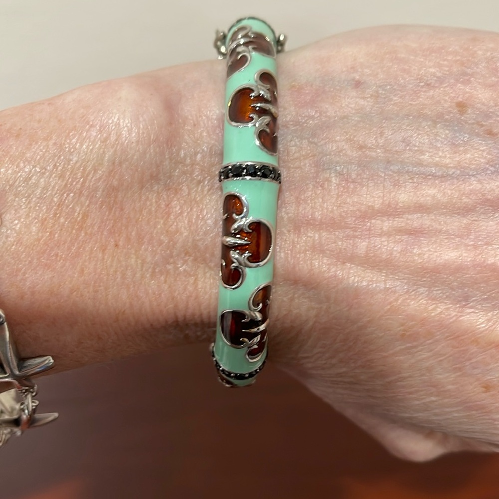 Amazing Sterling Silver, Enamel and Black Stones Oval Hinged Bangle Bracelet